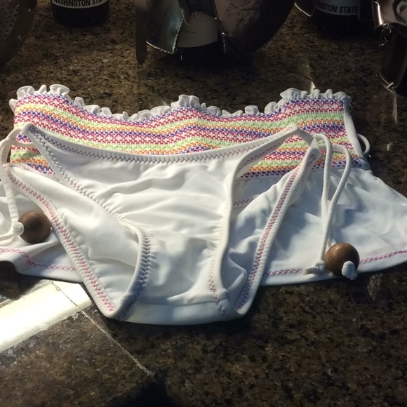 Two piece bathing suit - Picture 6 of 7